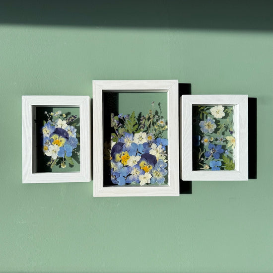 Sitting by the forest pond - set of 1x S and 2x XS pictures